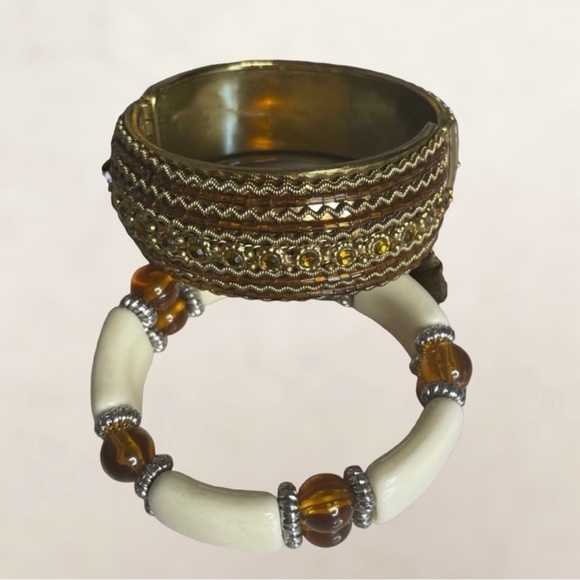 Amber Color Lot 1-Triple Strand Bead Necklace 1-Cuff Bracelet 1-Stretch Bracelet - Picture 3 of 8